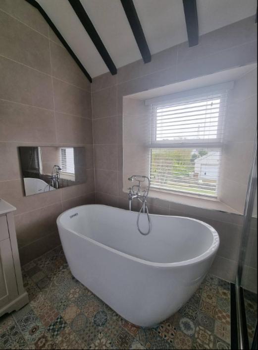 Luxurious Cottage With Hot Tub, Lake District Duddon المظهر الخارجي الصورة