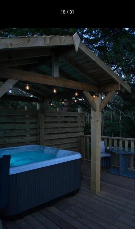 Luxurious Cottage With Hot Tub, Lake District Duddon المظهر الخارجي الصورة