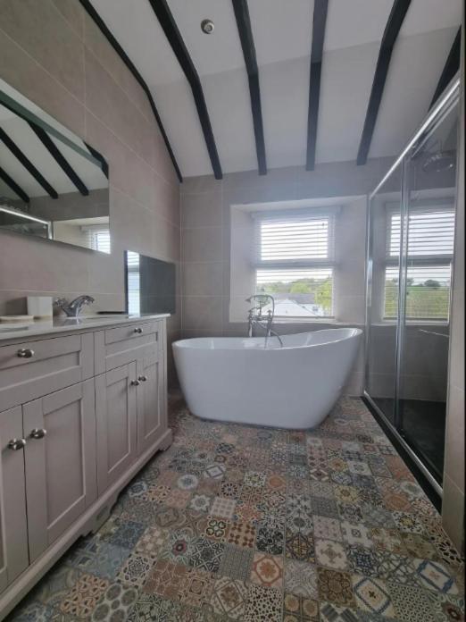 Luxurious Cottage With Hot Tub, Lake District Duddon المظهر الخارجي الصورة
